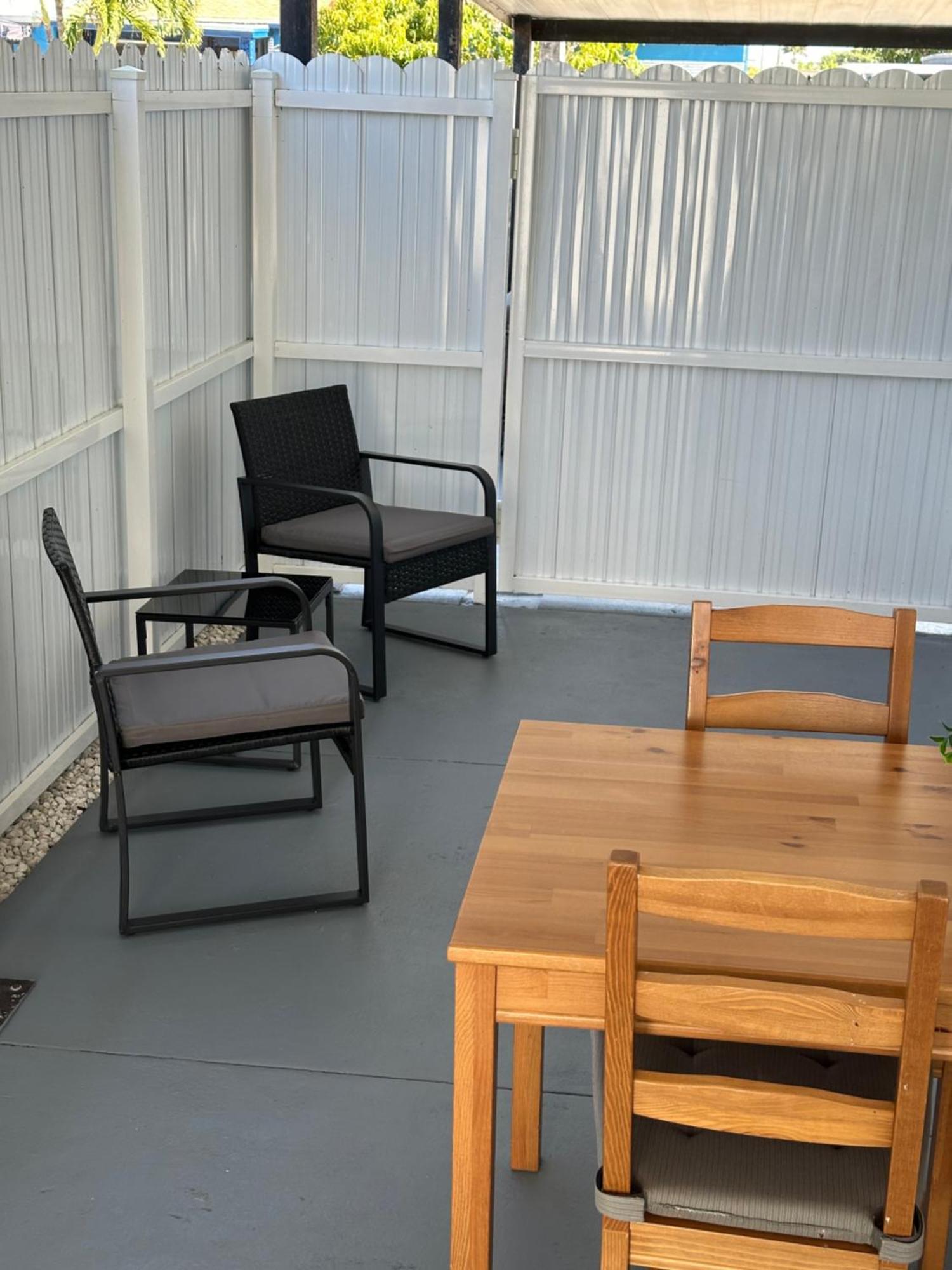 Adrien Guest Studio Miami Gardens Exterior foto
